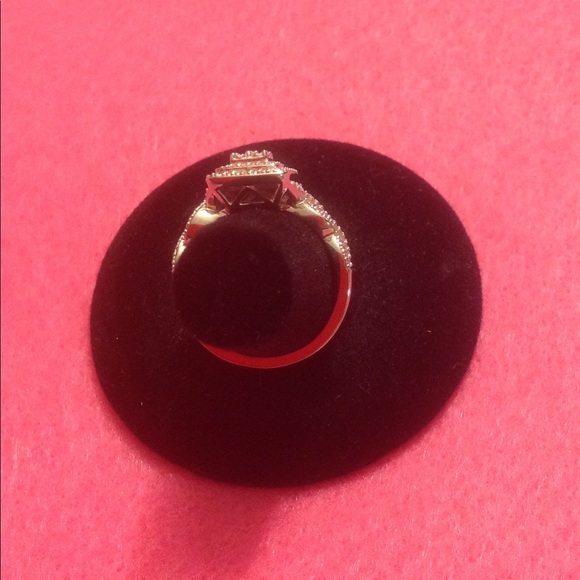 🌺 STERLING SILVER (925) DIAMOND RING - Picture 4 of 4